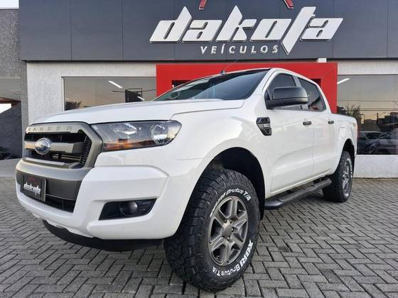 FORD RANGER 2.2 XLS 4X4 CD 16V DIESEL 4P AUTOMÁTICO FORD RANGER 2.2 XLS 4X4 CD 16V DIESEL 4P AUTOMÁTICO